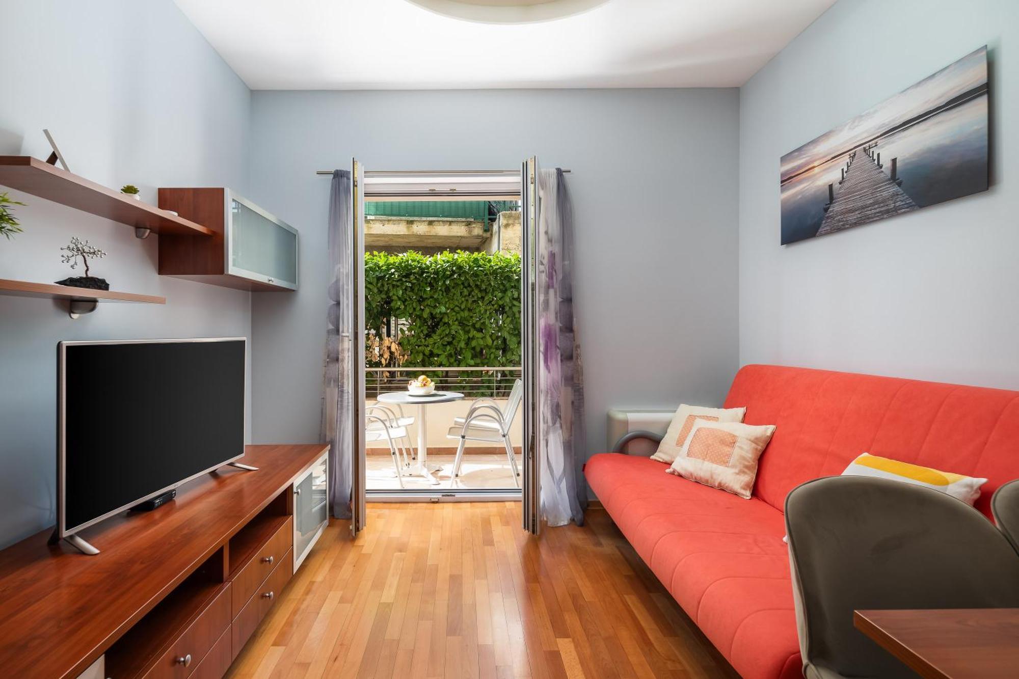Brkic Apartments With Private Parking Makarska Habitación foto